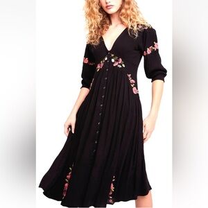 Free People "DAY GLOW” NEW Midi embroidered Floral dress Black / pink Sz XS